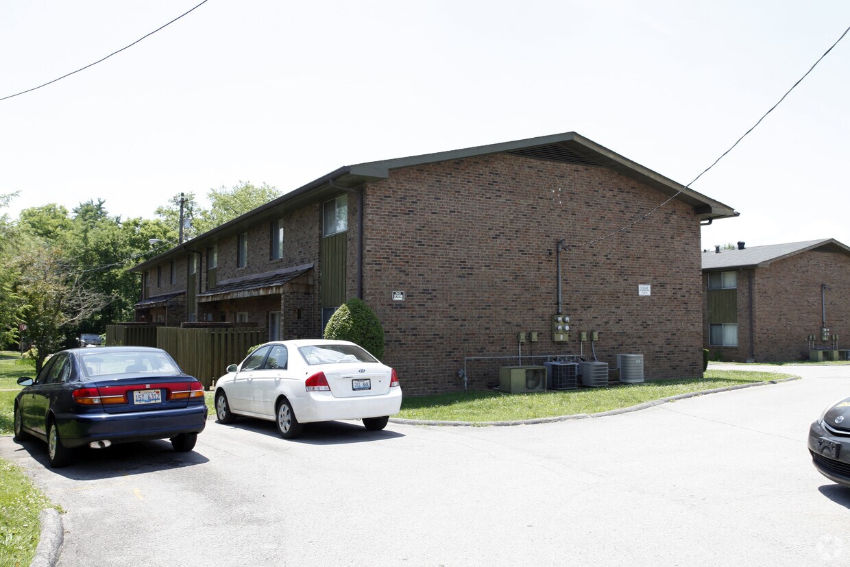 Oak Park Apartments Rentals Nashville, TN