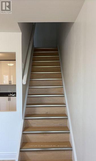 Photo du bâtiment - 909 A Danforth Ave