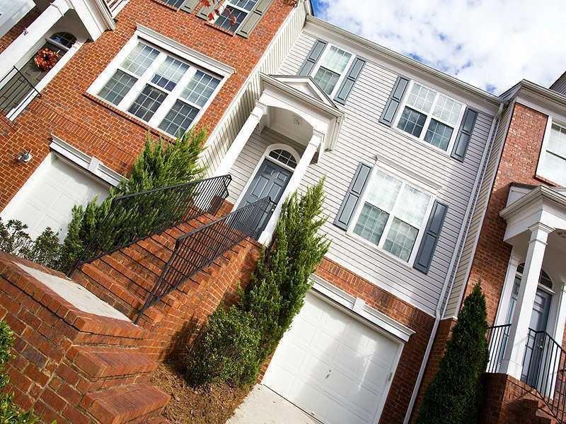 Primary Photo - 1381 Thornborough Dr