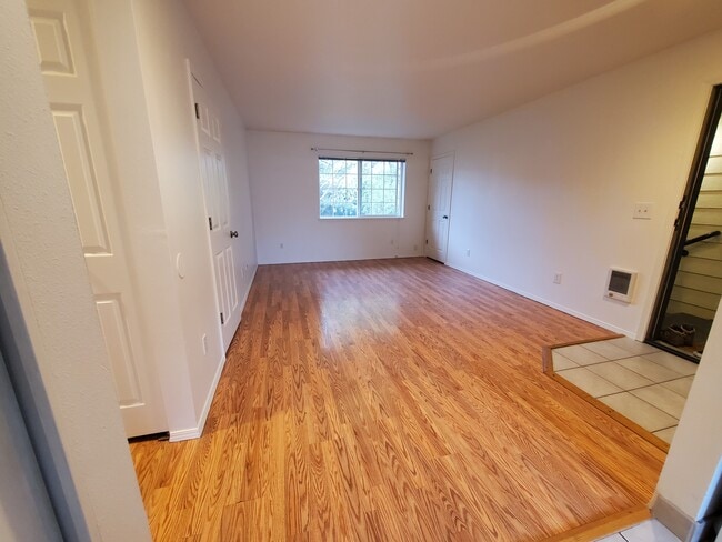 Foto del edificio - 3757 SE Milwaukie Ave