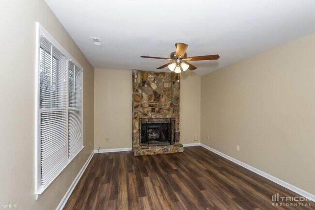 Foto del edificio - 9720 Manus Ct