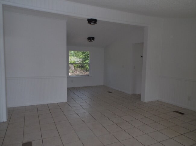 Foto del edificio - 808 Penny Pl