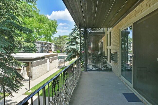 Building Photo - 945 S 8th Ave