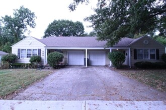 Building Photo - 602 E Glendale St