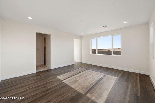 Building Photo - 7567 Louie Ln