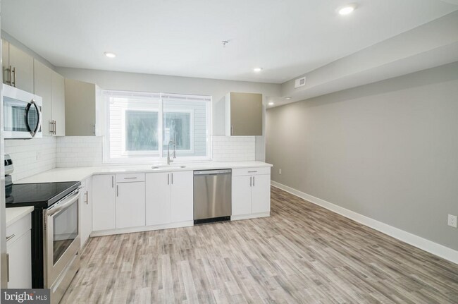 Foto del edificio - 1443 N 8th St