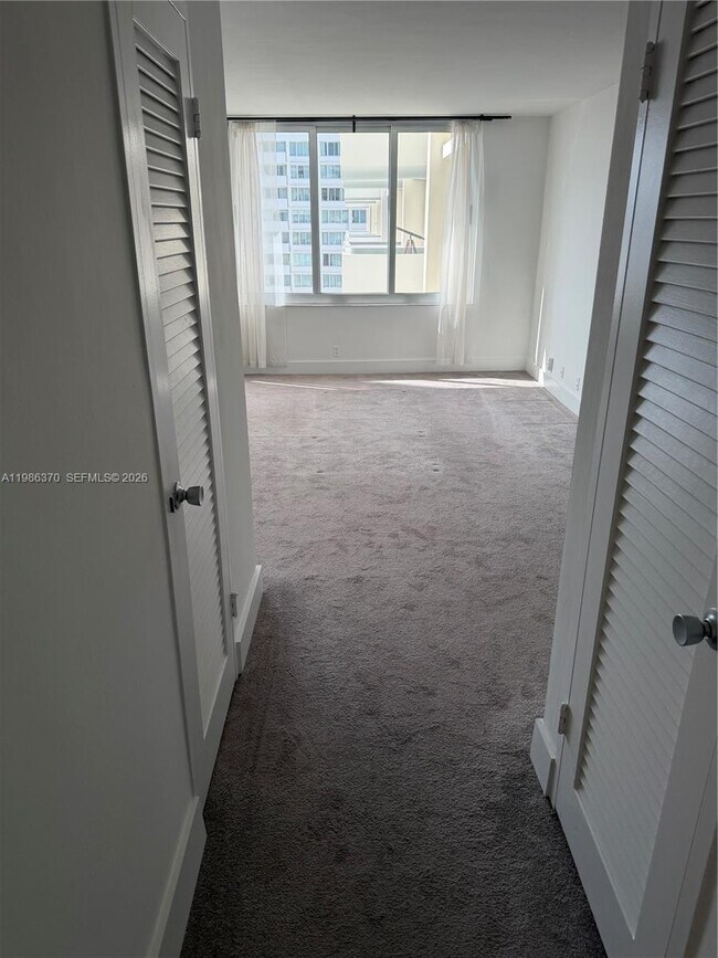 Foto del edificio - 1200 West Ave