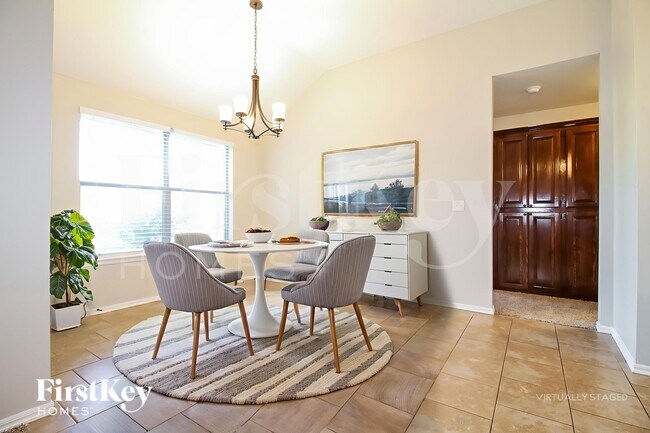 Building Photo - 4529 Oasis Ct