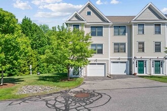 Building Photo - 41 Village Dr