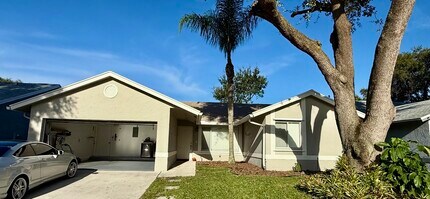 Building Photo - 5810 NW 37th Ave