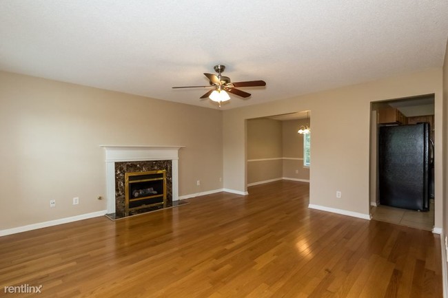 Building Photo - 217 Metoyer Dr