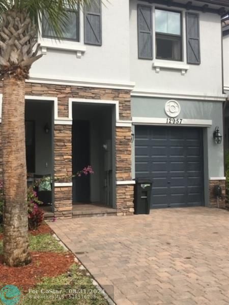 Foto del edificio - 12957 Anthorne Ln
