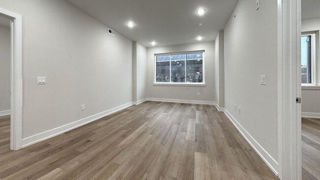 Photo - 701 N 40th St Apartment