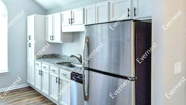 Building Photo - 6007 Patricia Ryan Dr