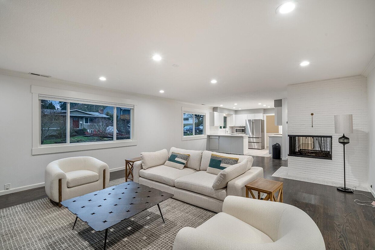 Foto principal - 450 SW Frenwood Way