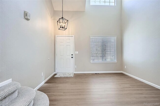 Foto del edificio - 1169 N Tabor Dr