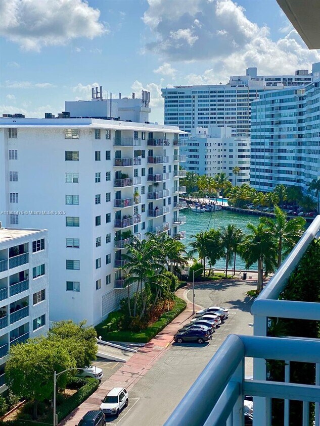 Primary Photo - 1345 Lincoln Rd