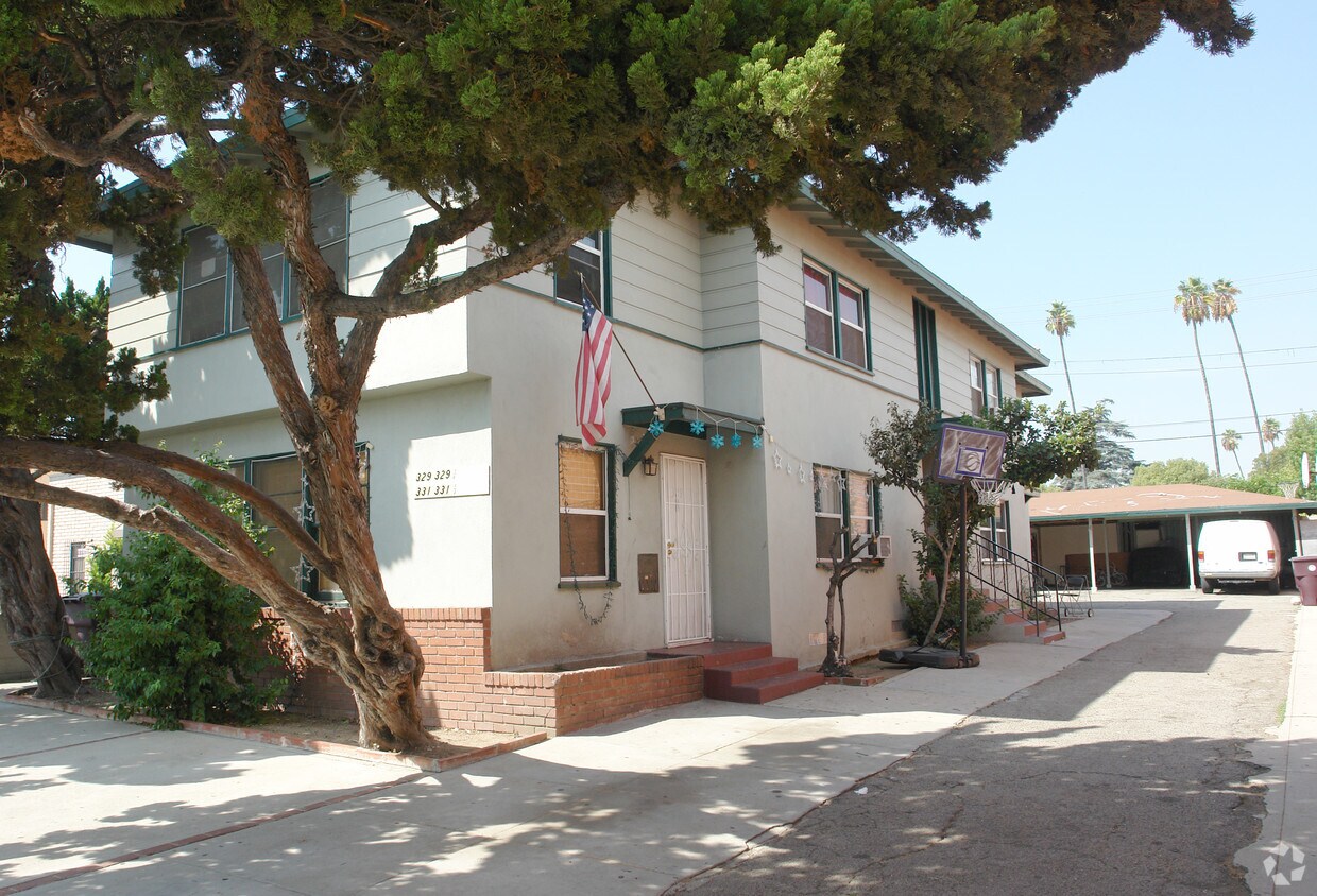 Primary Photo - 329-331 W Cerritos Ave
