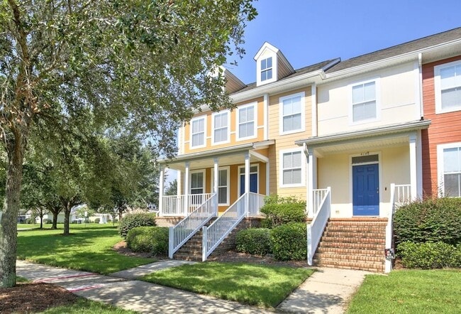 Building Photo - 4150 Four Oaks Blvd