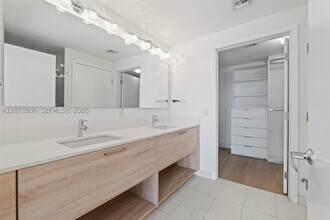 Building Photo - 16385 Biscayne Blvd