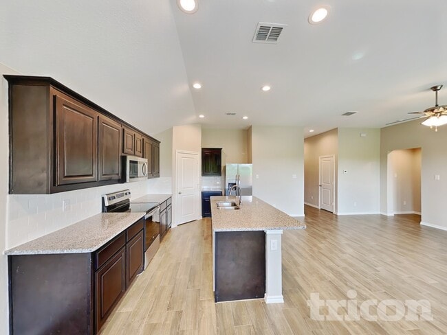 Building Photo - 9125 Nevis Dr