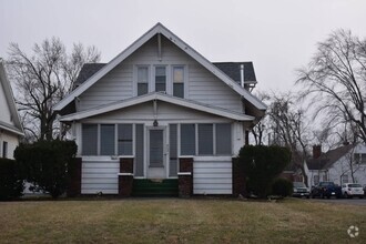 Building Photo - 802 E Wooster St