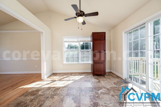 Foto del edificio - 4417 Poplar Ave