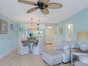 Building Photo - 5560 Tamberlane Cir