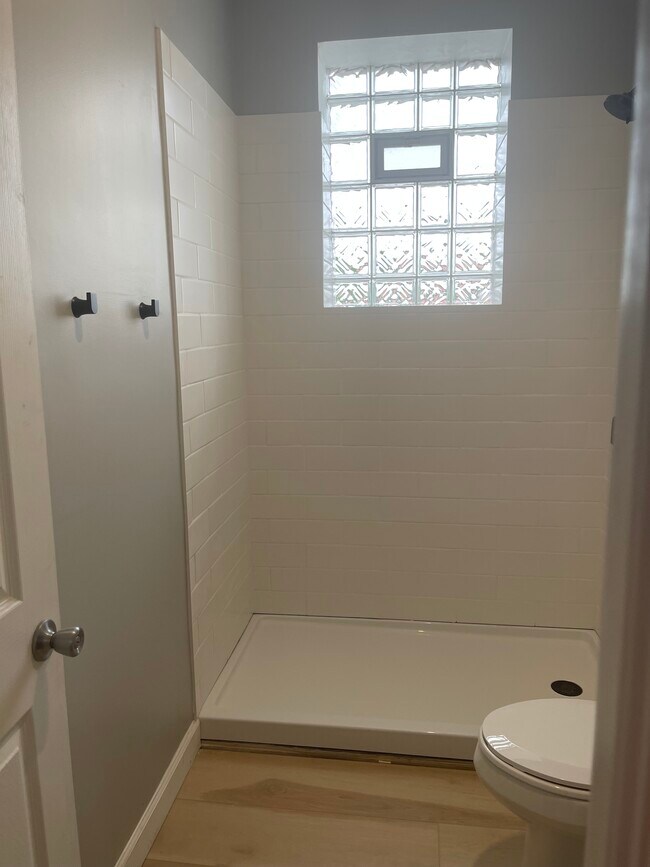 Foto del edificio - 503 S Main St