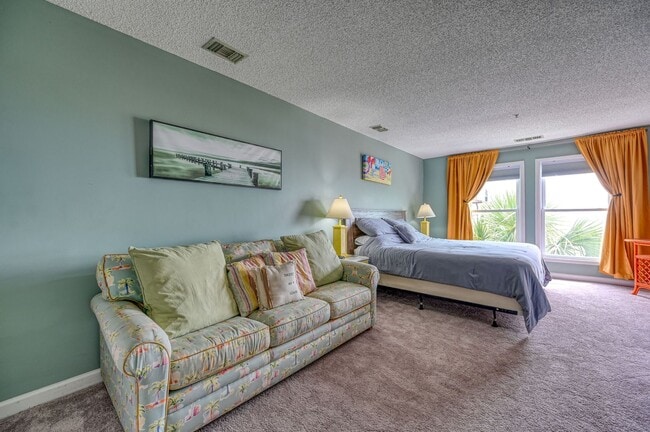 Building Photo - FULLY FURNISHED OFF-SEASON RENTAL AT THE V...