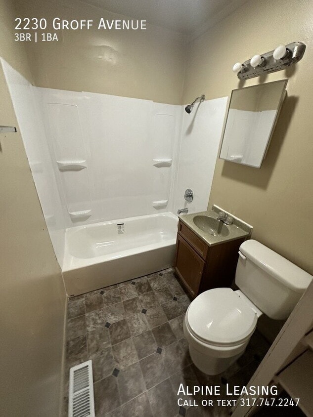 Foto del edificio - 2230 Groff Ave