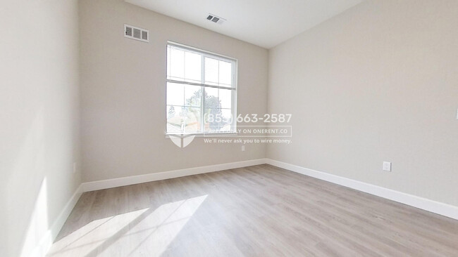 Building Photo - 1160 El Camino Real
