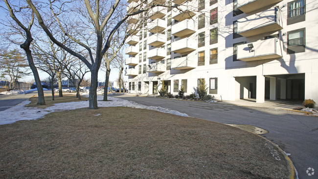 Building Photo - Ocean Gate Apartments