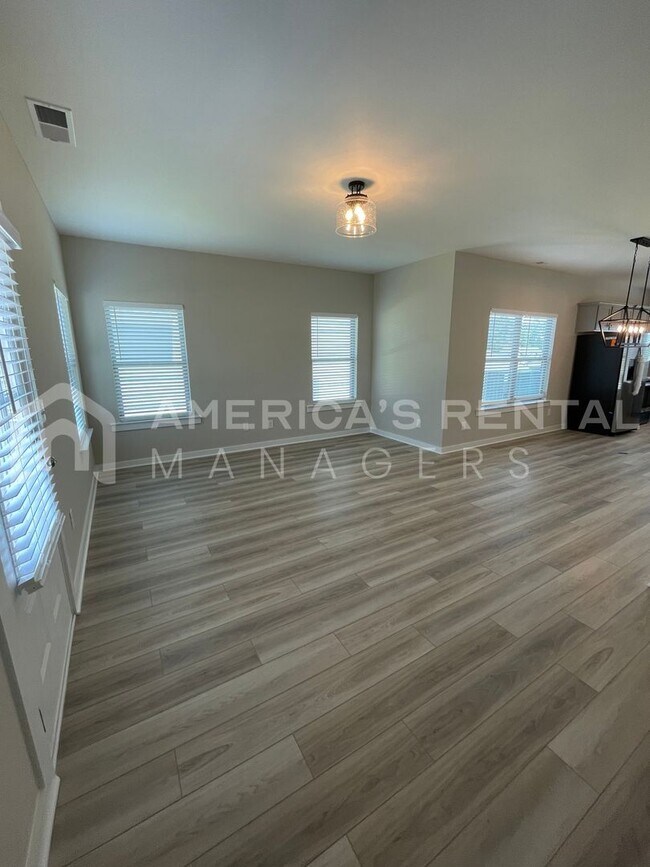 Foto del edificio - Home for Rent in Jasper, AL!!! AVAILABLE T...