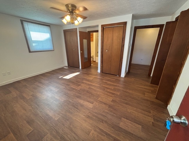 Living Room - 1021 West Dr