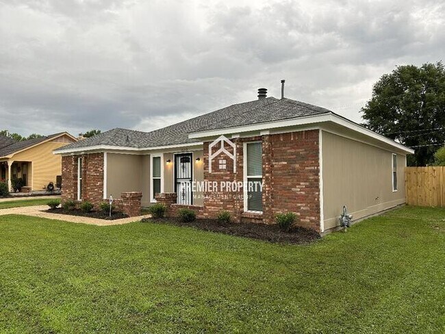 Building Photo - 6600 Elkgate - Available Now!