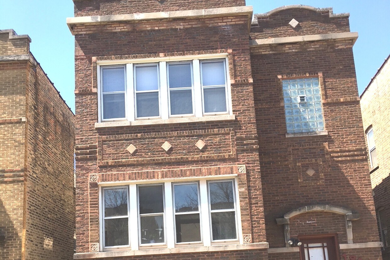 Foto principal - 1816 Grove Ave