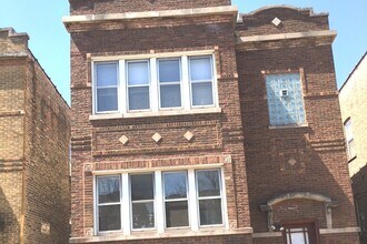 Building Photo - 1816 Grove Ave