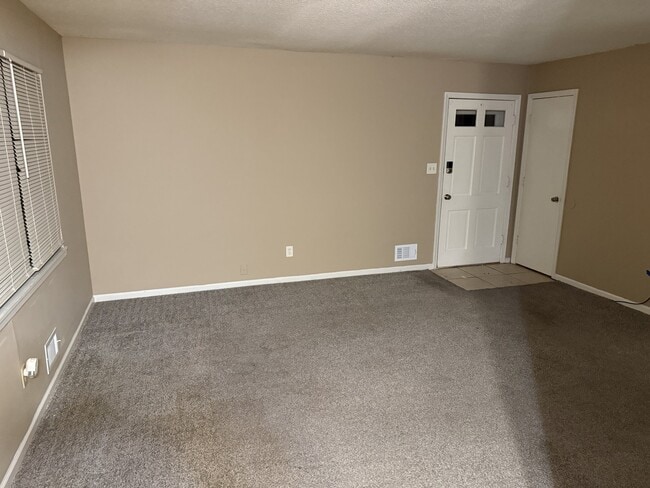 Building Photo - 11610-11612 E Ivanhoe Ct