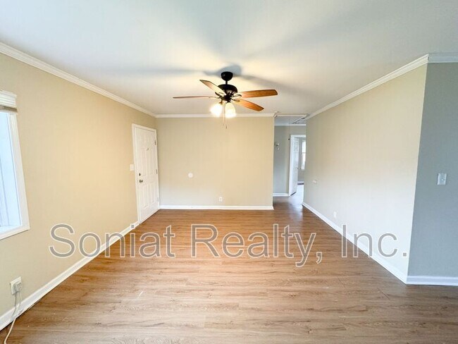 Building Photo - 1403 Murl St