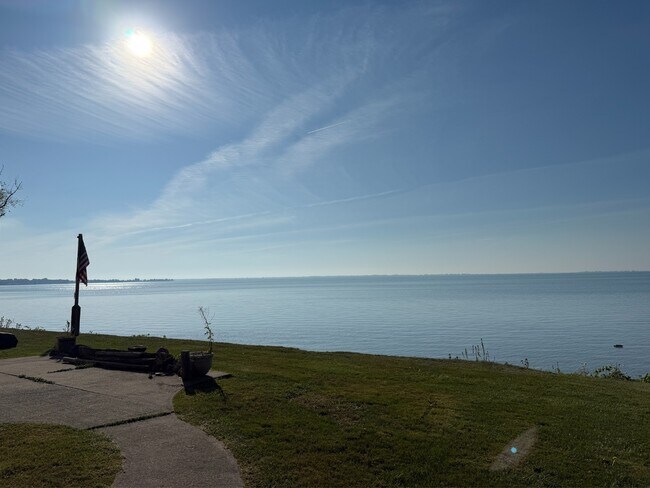 Foto del edificio - 10245 Dixie Hwy