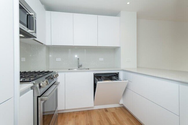 Foto del edificio - 1400 Columbia Rd