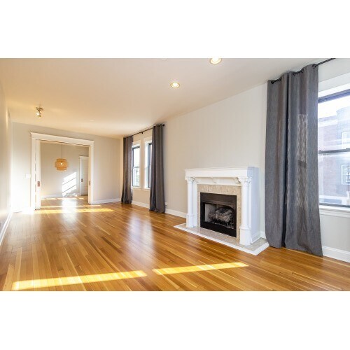 Building Photo - 3634 W Wrightwood Ave