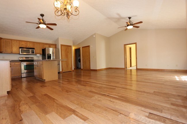 Building Photo - 81 Township Rd 1370