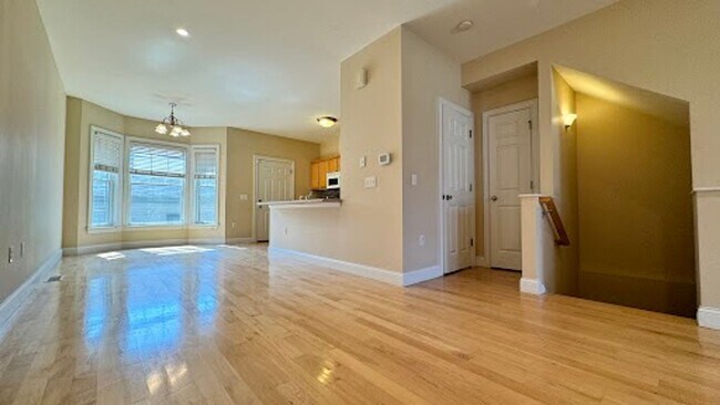 Foto del edificio - $1,800 | 2 Bedroom, 2.5 Bathroom House | P...