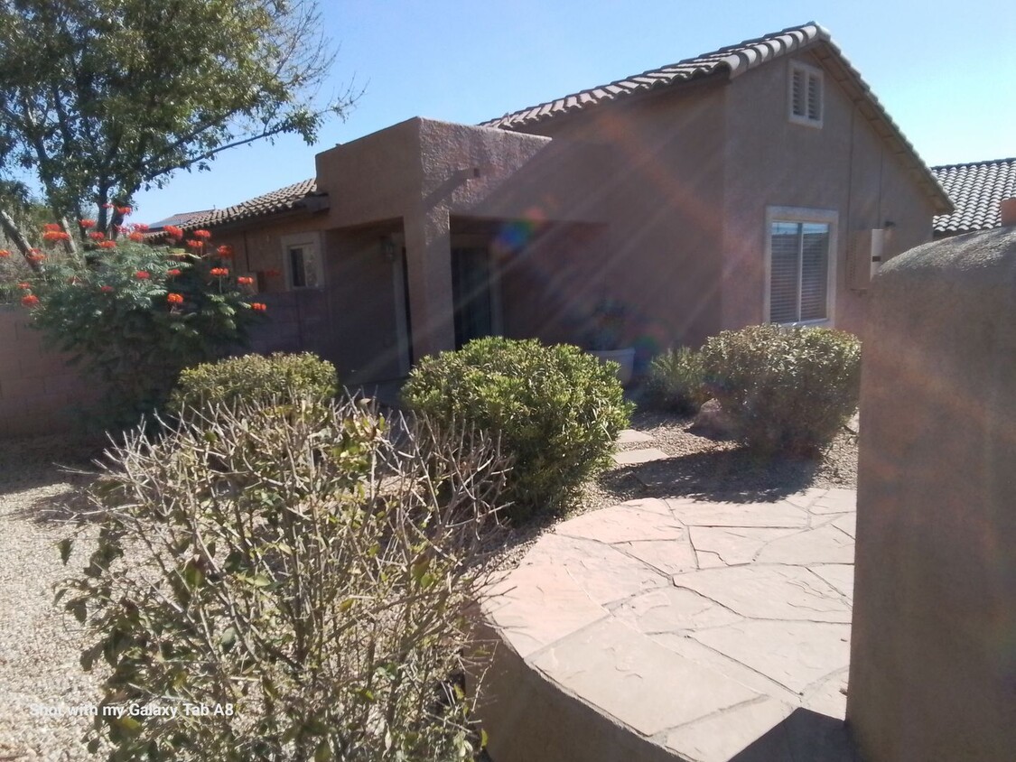 Foto principal - Unfurnished Madera Highlands Home availabl...