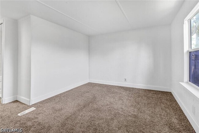 Foto del edificio - 120 Grassy Key Ln