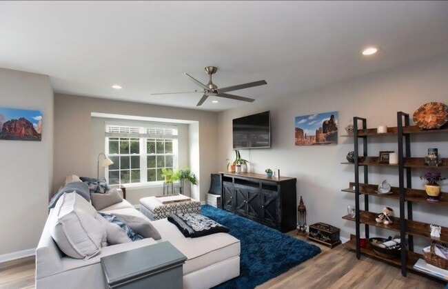 Foto del edificio - 1092 Shadowlawn Dr