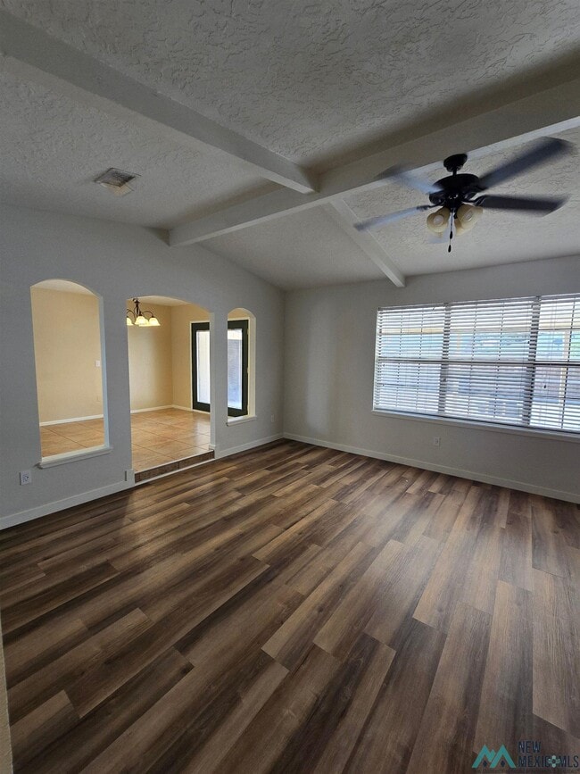 Building Photo - 309 Chanticleer Pl