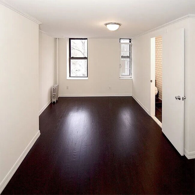Building Photo - 39 East 1st Street